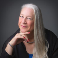 Lynda Latta
