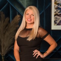 Rosemary Beach Realty, LLC Employee Roxanne Southern's profile photo