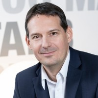 Zoltan Csiszar Email