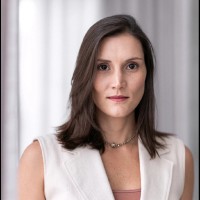 Carolina Abrantes Email & Phone Number