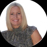 Weave HQ Employee Suzanne Broadbent's profile photo