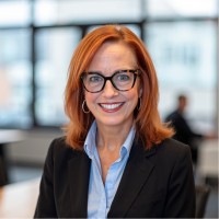 Emtrain Employee Jennifer Breu's profile photo