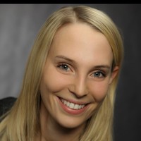 Lisa Kirchner E-Mail