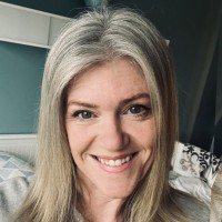 Definely Employee Janine Munnis's profile photo