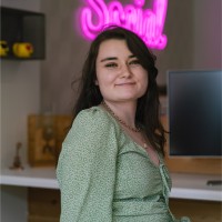 Chatterkick Employee Hannah Maymon's profile photo