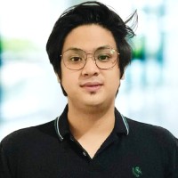 Rocket Financial Services Employee Jules Lo's profile photo