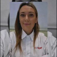 Ariane Ferreira Email