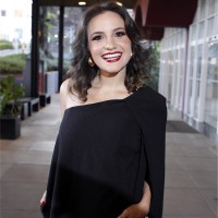 Thaís de Paula Email