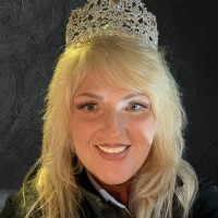 Northeast Charter and Tour Employee Jennifer Helsel's profile photo