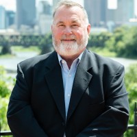 E-mail e número de telefone de Chip Neville