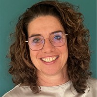Karin van Gelderen Email