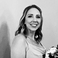 It's Just Lunch Employee Holly Dolby's profile photo