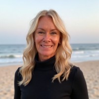 Leslie McCormack Email & Phone Number