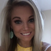 E-mail e número de telefone de Alexandra Coyne