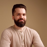 Miha Grešak Email