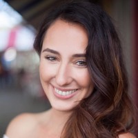 Elisabeth Leacox Email & Phone Number