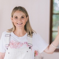 Creative Queen Bees Employee Amanda O'Bryan's profile photo