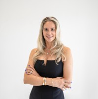 Miami Realty Solution Group Employee Daniele Almeida's profile photo