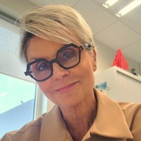 Yannick-Florence Waelly Email