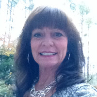 Artisan Custom Closets Employee Vicky Remole's profile photo