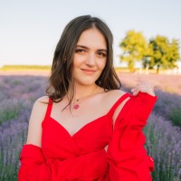 IdeaSoft.io Employee Dasha Berehova's profile photo