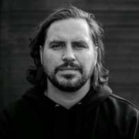 Simon Hutchin Email