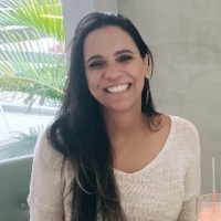 Renata Lamas Azevedo Email