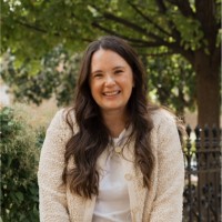 Amanda Oskam Email & Phone Number