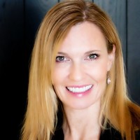 Lori McInnes Email
