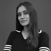 Aslıhan Uysal Email