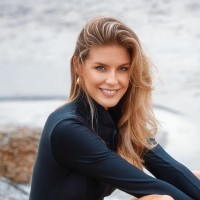 Crown World Mobility Employee Nicole A.'s profile photo