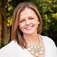 Lindsay L Email & Phone Number