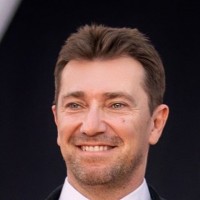 Emmanuel Pons Email