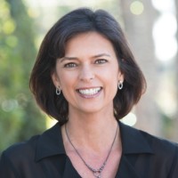 Amanda Bolwell Email