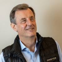 Email e telefono di Alistair Hardie