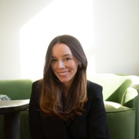 Email e telefono di Emma Burke