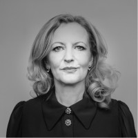 Cabinet Office Employee Julia Plant's profile photo