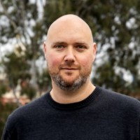 E-mail e número de telefone de Adam Milgrom