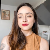 Simplifique Inglês Employee Carolina Iria's profile photo