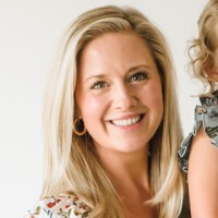 Lindsey Sanders Email & Phone Number
