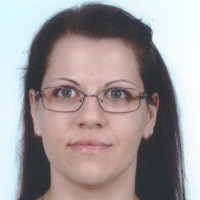 Nóra Péter Email