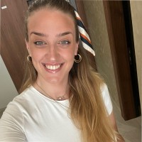 all eyes on screens - ex AdScanner Employee Sara Horvat's profile photo