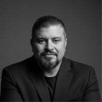 8x8 Employee Rosendo Ruiz's profile photo