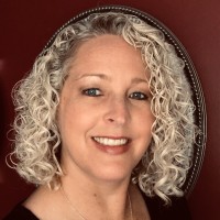 Danielle Daszczuk Email & Phone Number