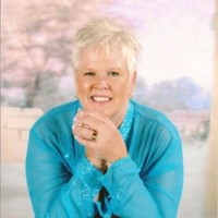 Missouri Gas Energy Employee Theresa Hartigan's profile photo