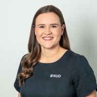 Courtney Scarrabelotti Email