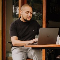 Jucelino Oliveira Email