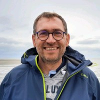 Hubert Bourgois Email