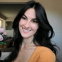 Sweet Nothings Employee Alexandra Wright's profile photo