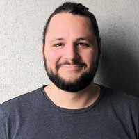 Dominykas Pavilionis Email